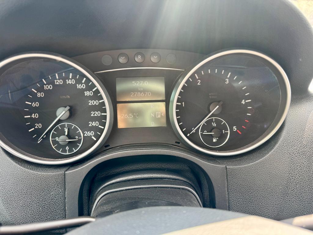 Mercedes-Benz ML 320