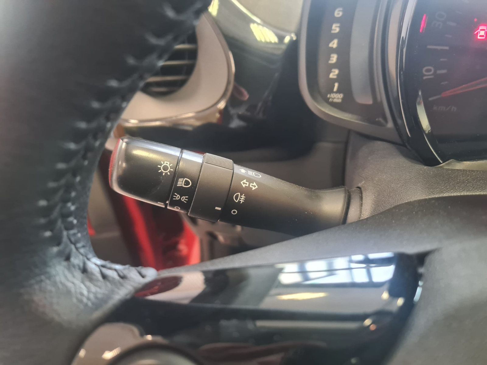 Fahrzeugabbildung Citroën C1 Airscape Shine/19TKM/FALTDACH/KLIMA