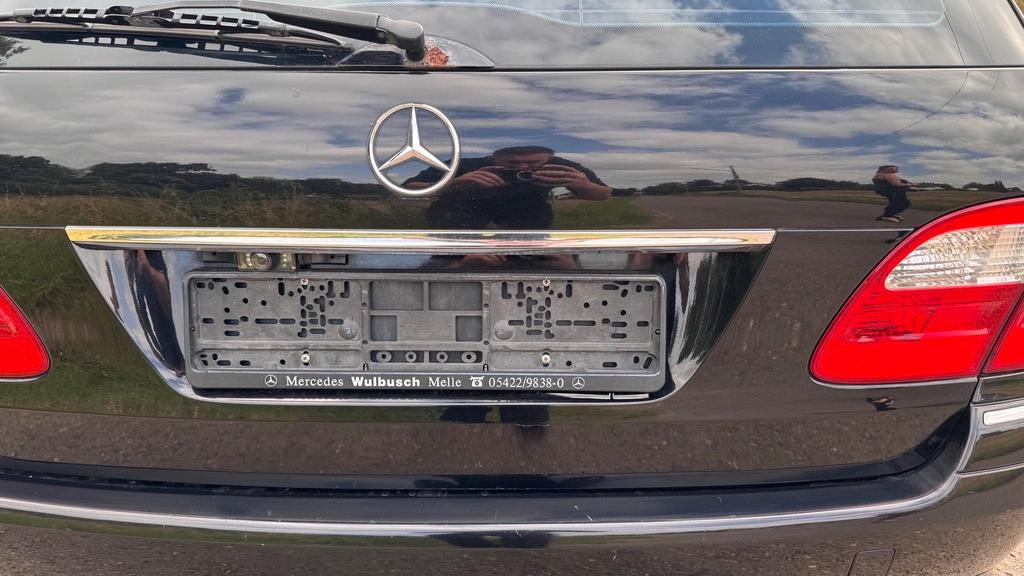 Mercedes-Benz E 320
