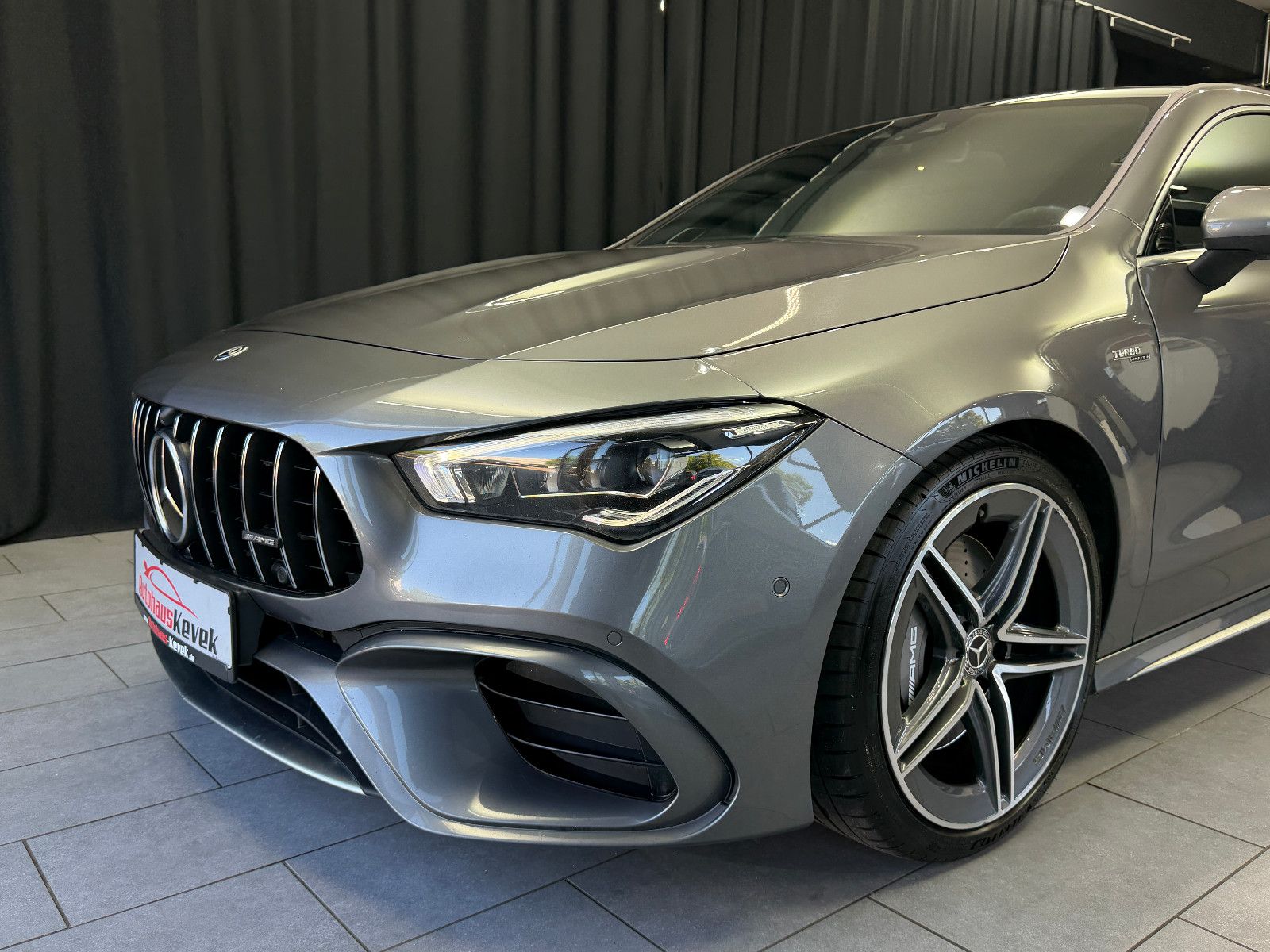 Fahrzeugabbildung Mercedes-Benz CLA 45 AMG Shooting Brake 4Matic|VOLL|