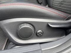 Fahrzeugabbildung Mercedes-Benz CLA200 ShootingBrake AMG-Line DCT Night LED Navi
