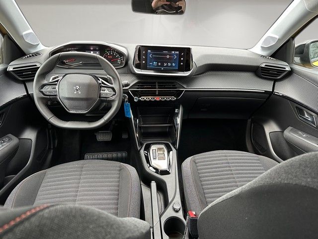 Fahrzeugabbildung Peugeot 208 1.2l Pure Tech Automatik Active Pack