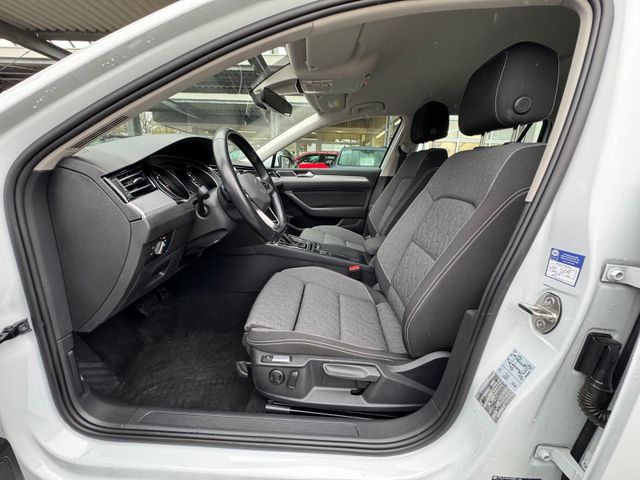 Passat Variant 2.0 TDI DSG Business AHK/NAV /RFK