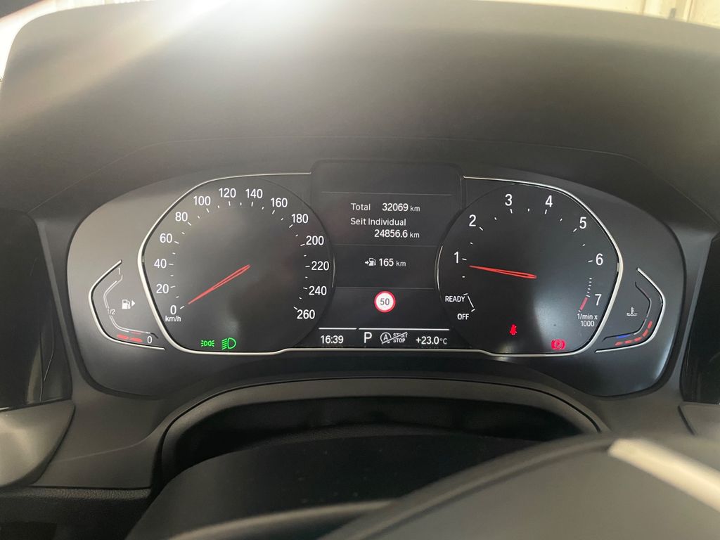 Image of BMW 320