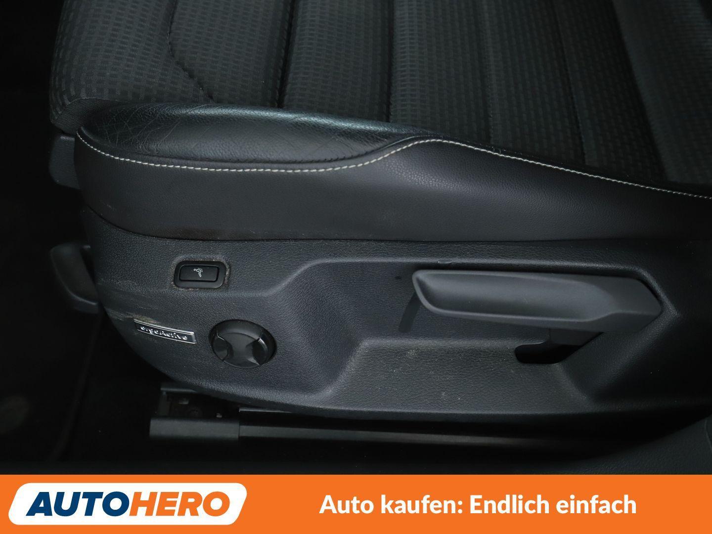 Volkswagen Golf VII 1.4 TSI Highline BMT Aut.*NAVI*BI-XENON