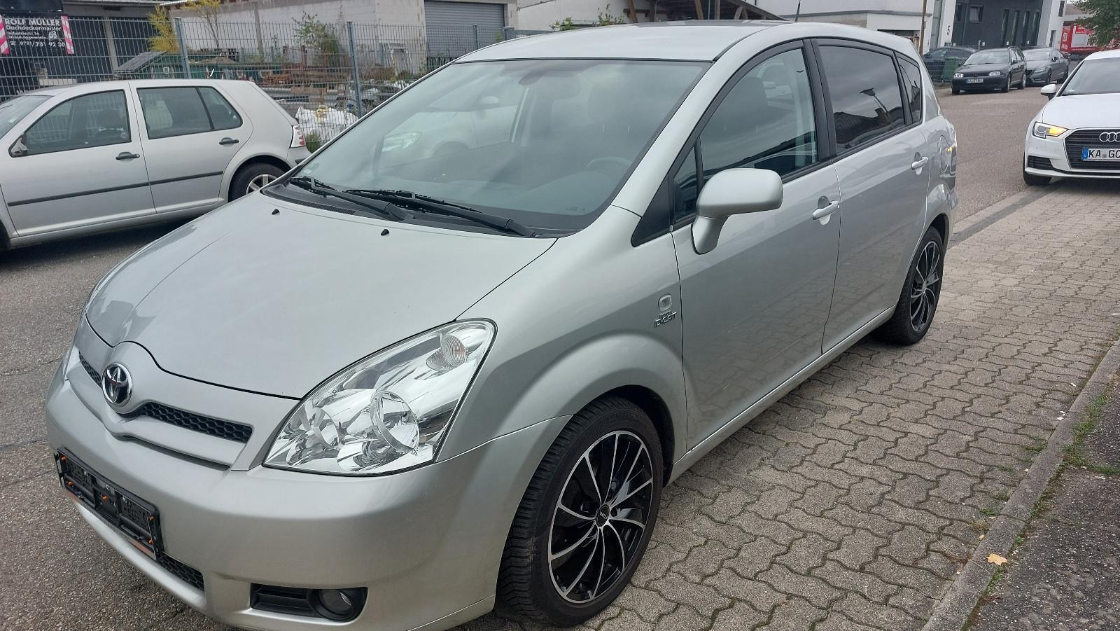 Toyota Corolla Verso 2.2 D-CAT Sol