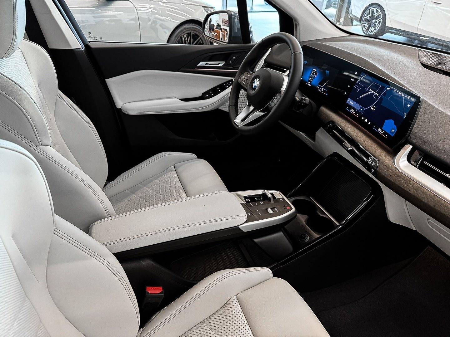 BMW Active 216i Luxury Line PANO RFK NAVI LED Sound Syst., миниатюра 5