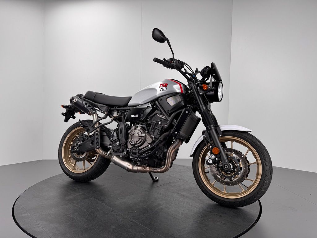 Fahrzeugabbildung Yamaha XSR 700 XTRIBUTE *TOP-ZUSTAND *AKRAPOVIC