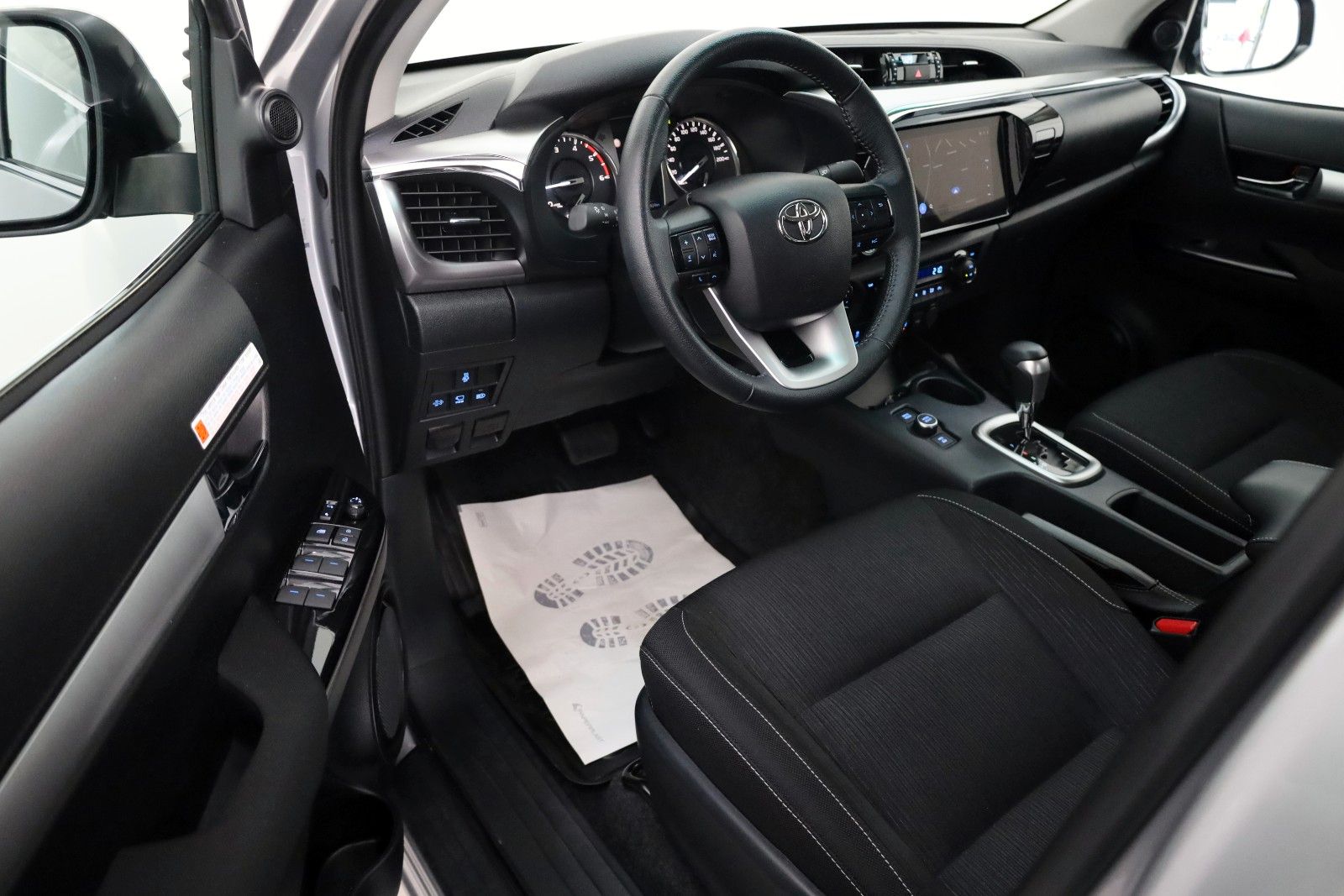 Fahrzeugabbildung Toyota Hilux 2.8 D-4D Executive,CarPlay, Kamera,LED,AHK