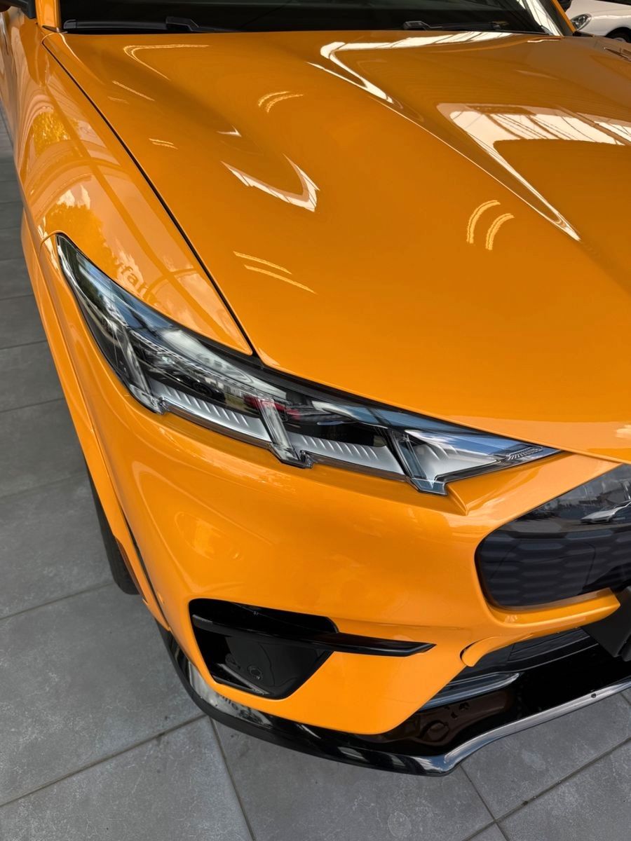 Fahrzeugabbildung Ford Mustang Mach-E GT AWD