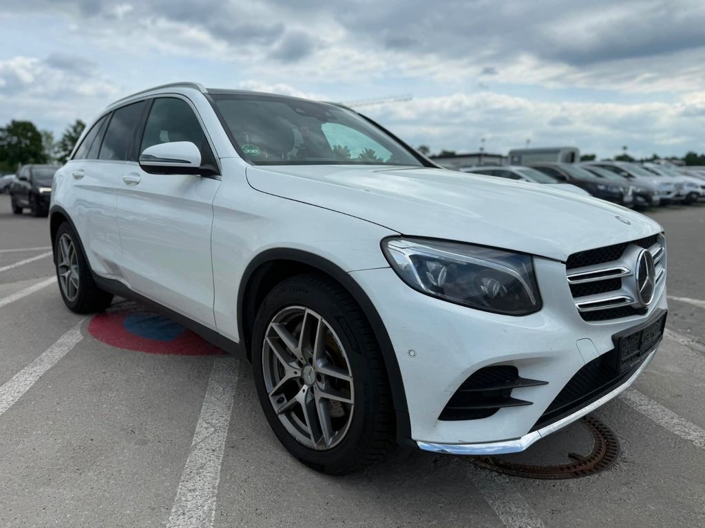 Image of Mercedes-Benz GLC 250
