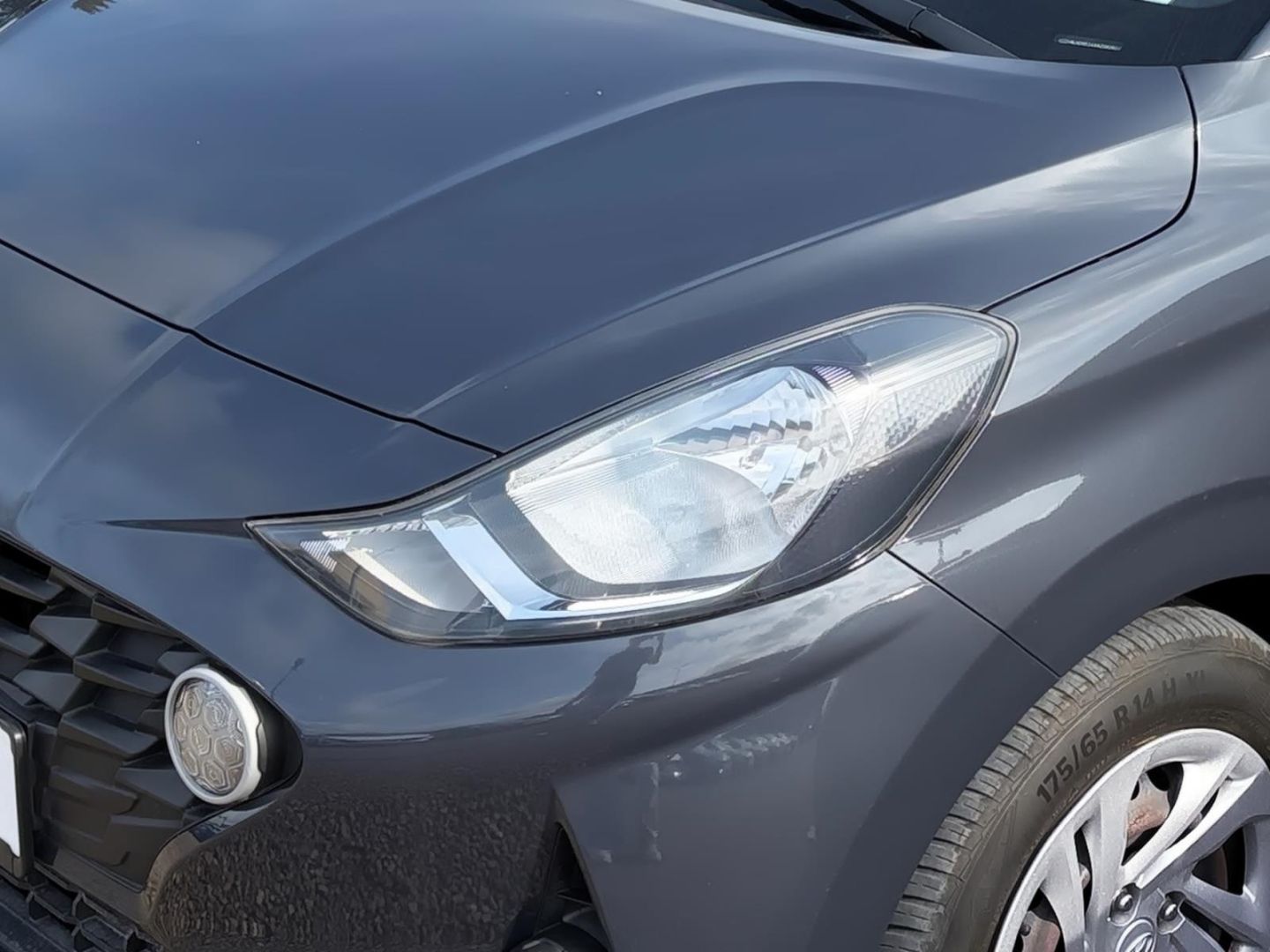 Fahrzeugabbildung Hyundai i10 Select 1.0 KLIMA+TEMPOMAT+PDC