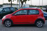 Volkswagen up! 1.0 cross up! - VW up! Gebrauchtwagen in Berlin