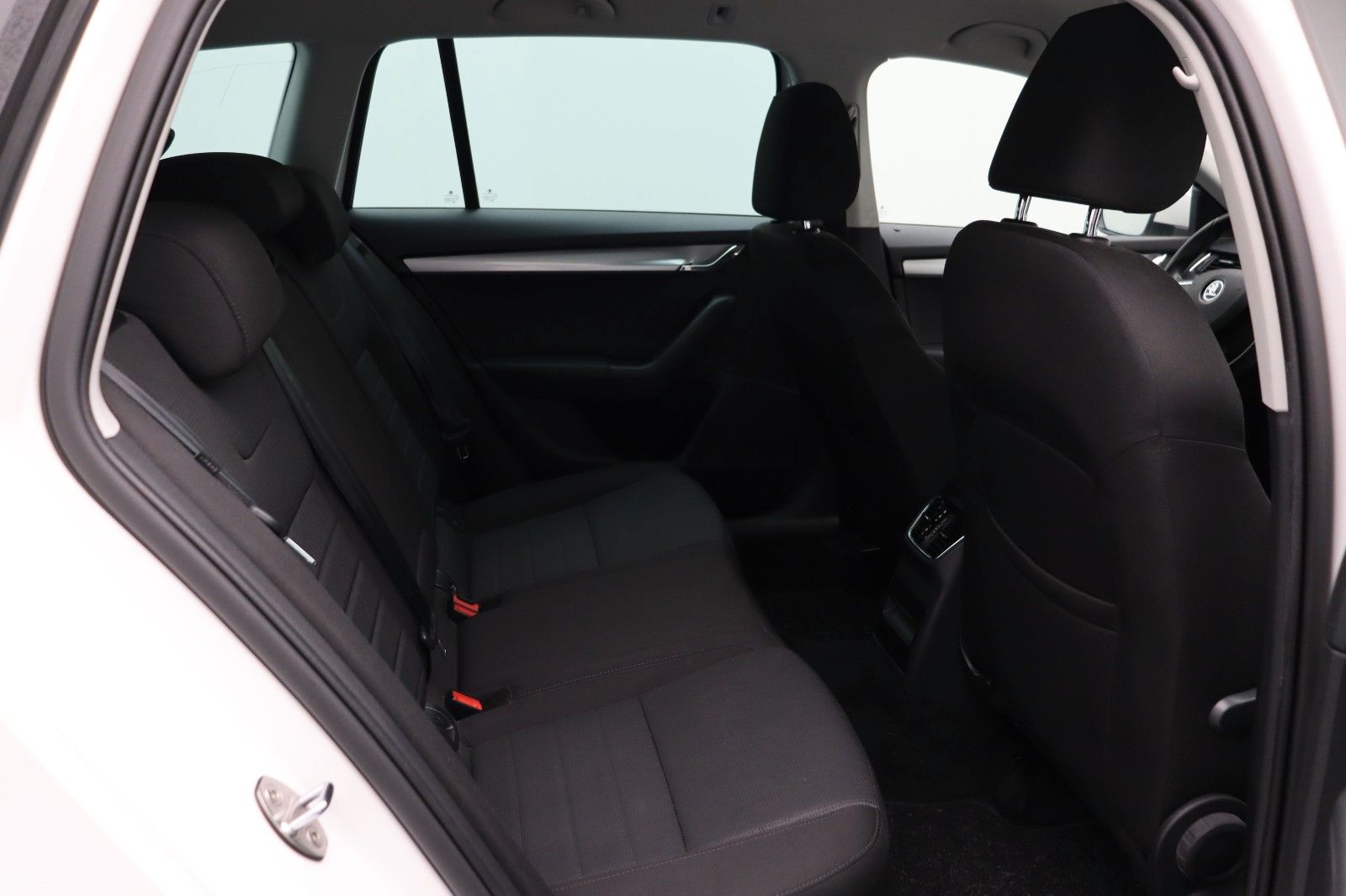 Fahrzeugabbildung SKODA Octavia Combi 1.0 Style