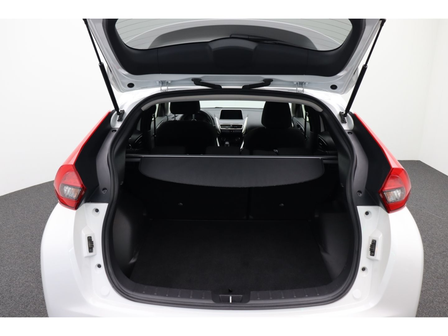 Fahrzeugabbildung Mitsubishi Eclipse Cross 1,5 l Turbo Benziner Diamant Editi