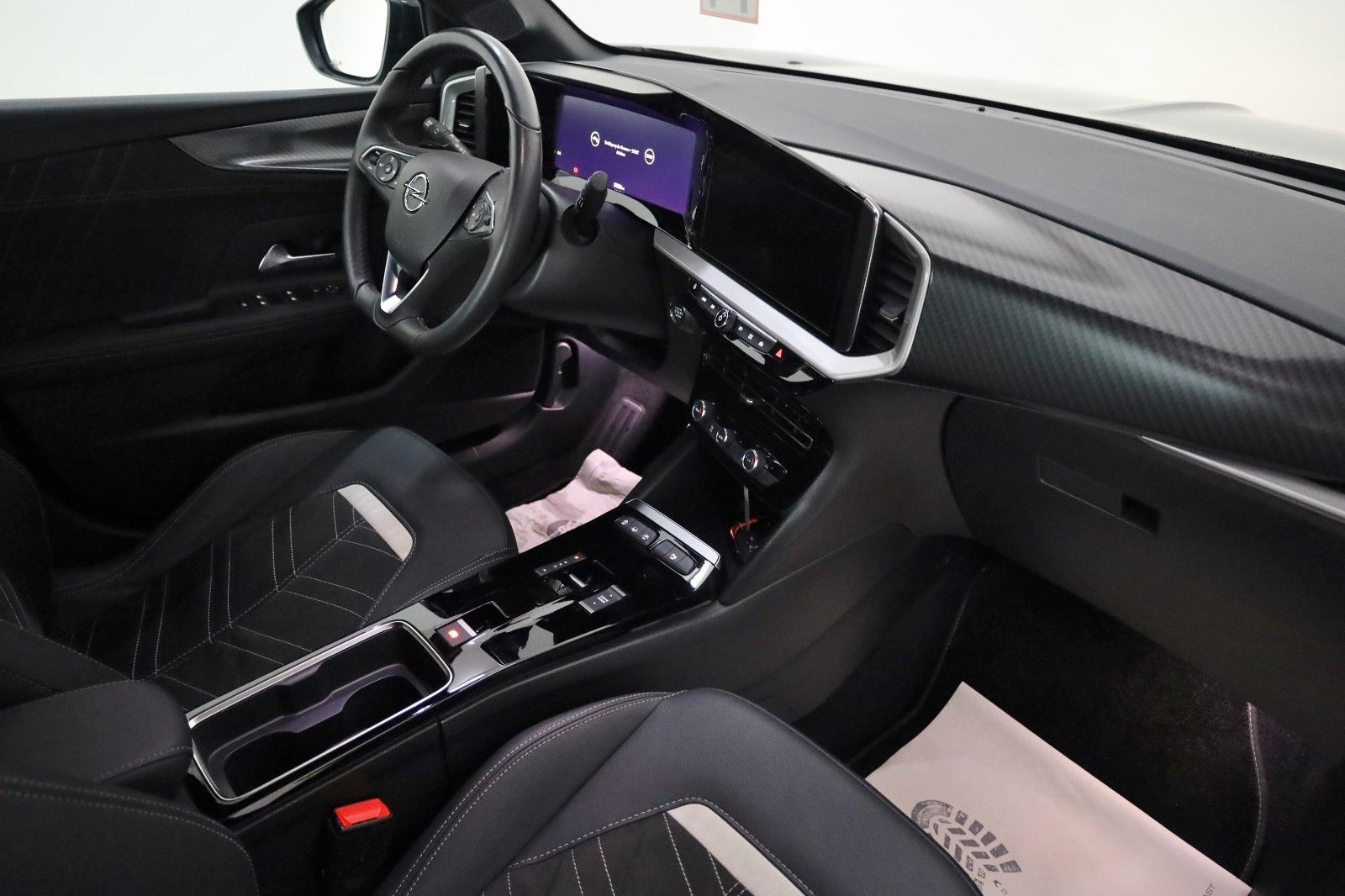 Fahrzeugabbildung Opel Mokka Ultimate T.Leder,Navi,LED,SR+WR,abn. AHK