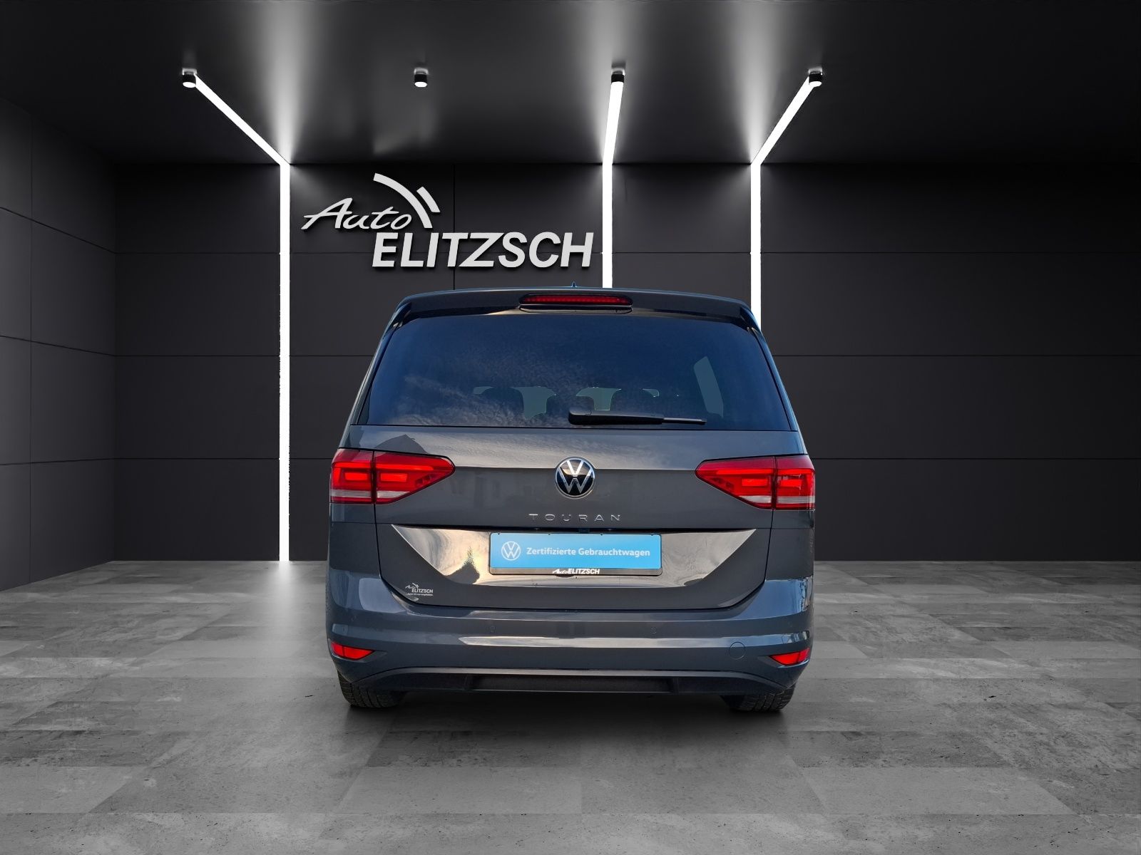 Fahrzeugabbildung Volkswagen Touran TSI Move DSG 7-Si Navi AID ACC RFK SH LM