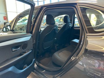 MYAUTOCENTER – Gebraucht- und Jahreswagen mit Werkstattservice in Pfaffenhofen BMW 218 *SERVICE NEU*TÜV 1227*TEMPO*2-ZONEN*SZHZ*