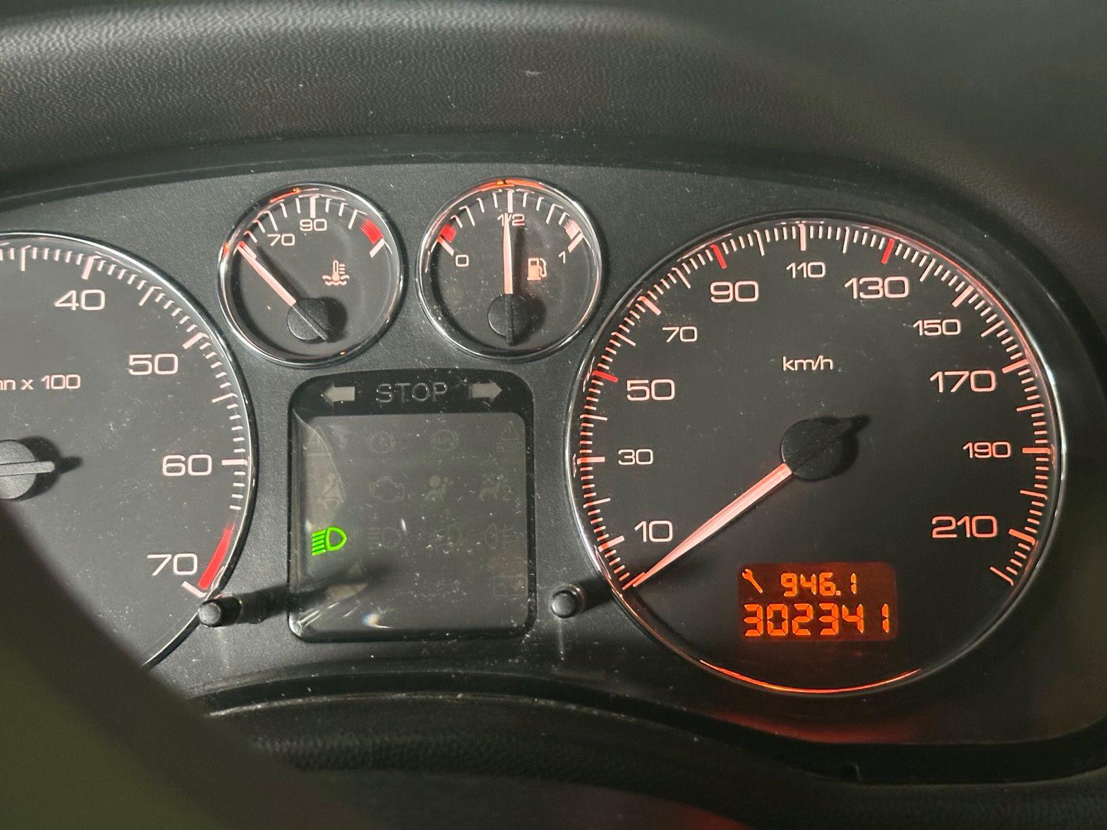 Peugeot 307 2005 — photo 14
