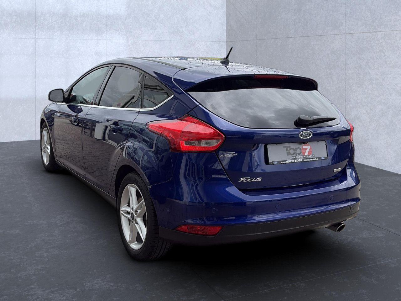 Ford Focus Titanium 1.5 EcoBoost Kamera PDC h. Navi