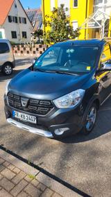 Dacia Lodgy SCe 110 LPG Stepway 7-Sitzer aus 1. Hand - Dacia Lodgy von privat