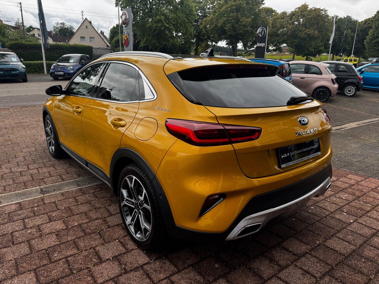 Fahrzeugabbildung Kia XCeed 1.4 T-GDI Automatik Glasdach JBL Navi Memo