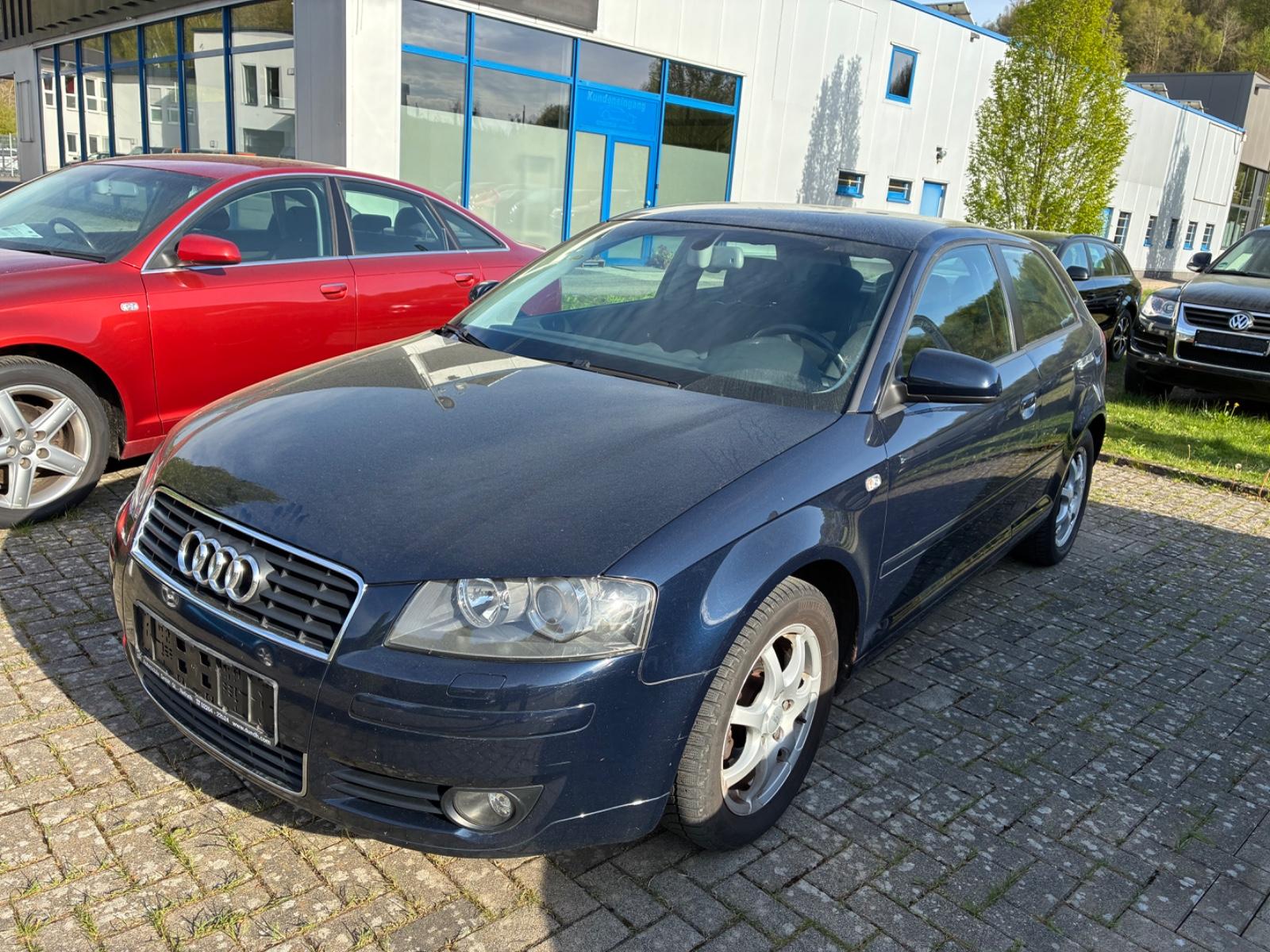 Audi A3 1.6 FSI Ambiente *TÜV Neu*