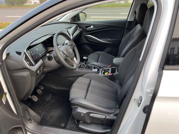 Opel Grandland 1.2 T GS NAVI Winterpaket Matrix LED