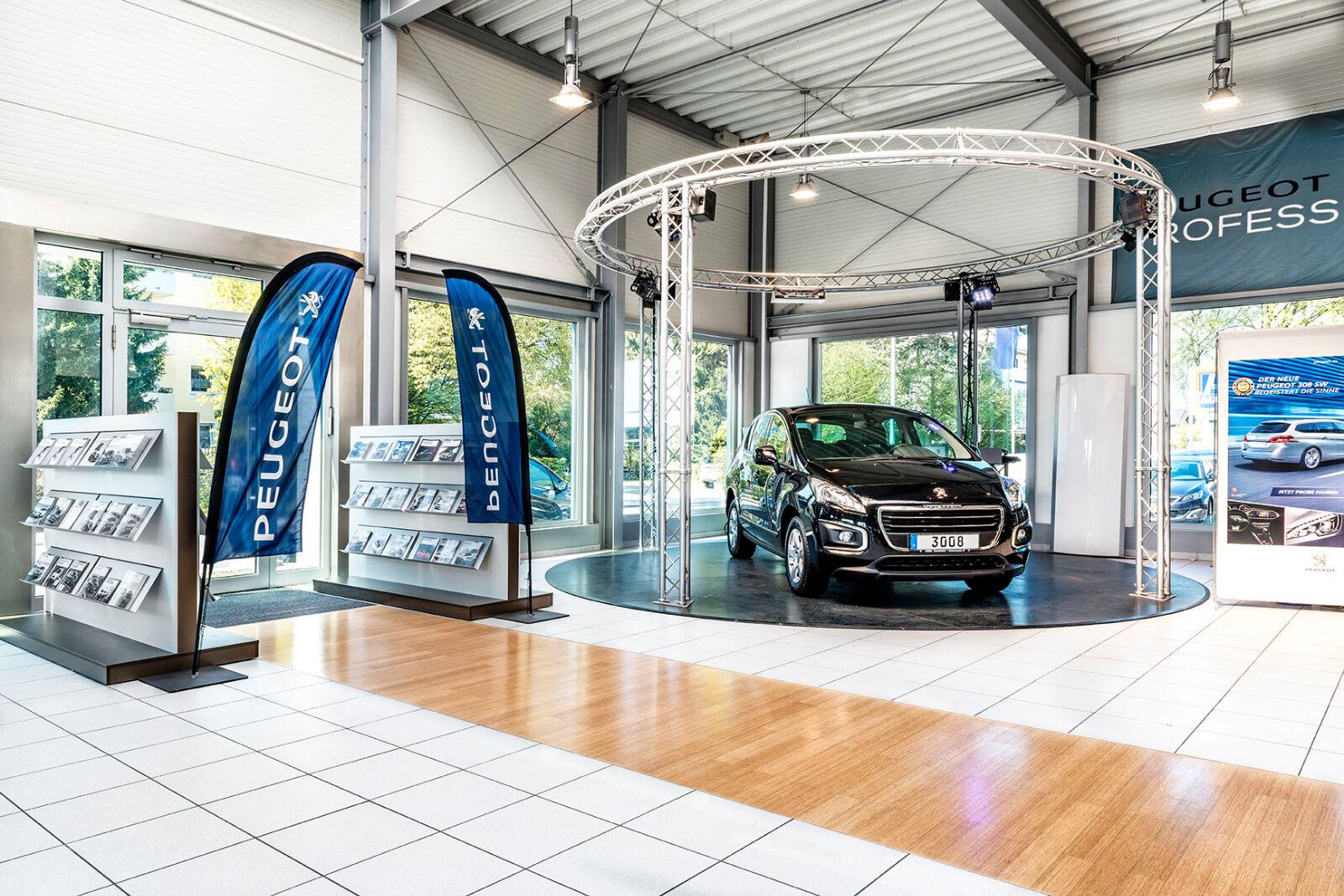 showroom-image-main