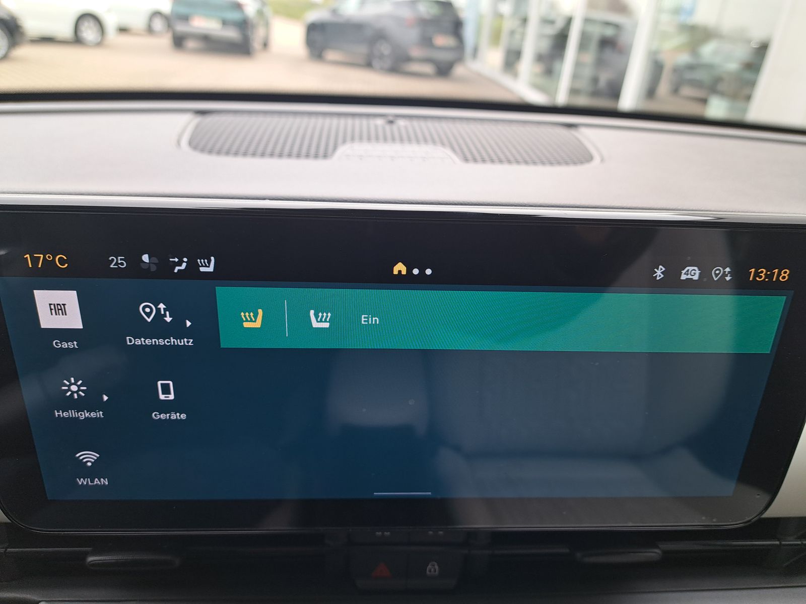 Fahrzeugabbildung Fiat 600 1.2 MHEV LaPrima AUTOMATIK LED NAVI SHZ -25%