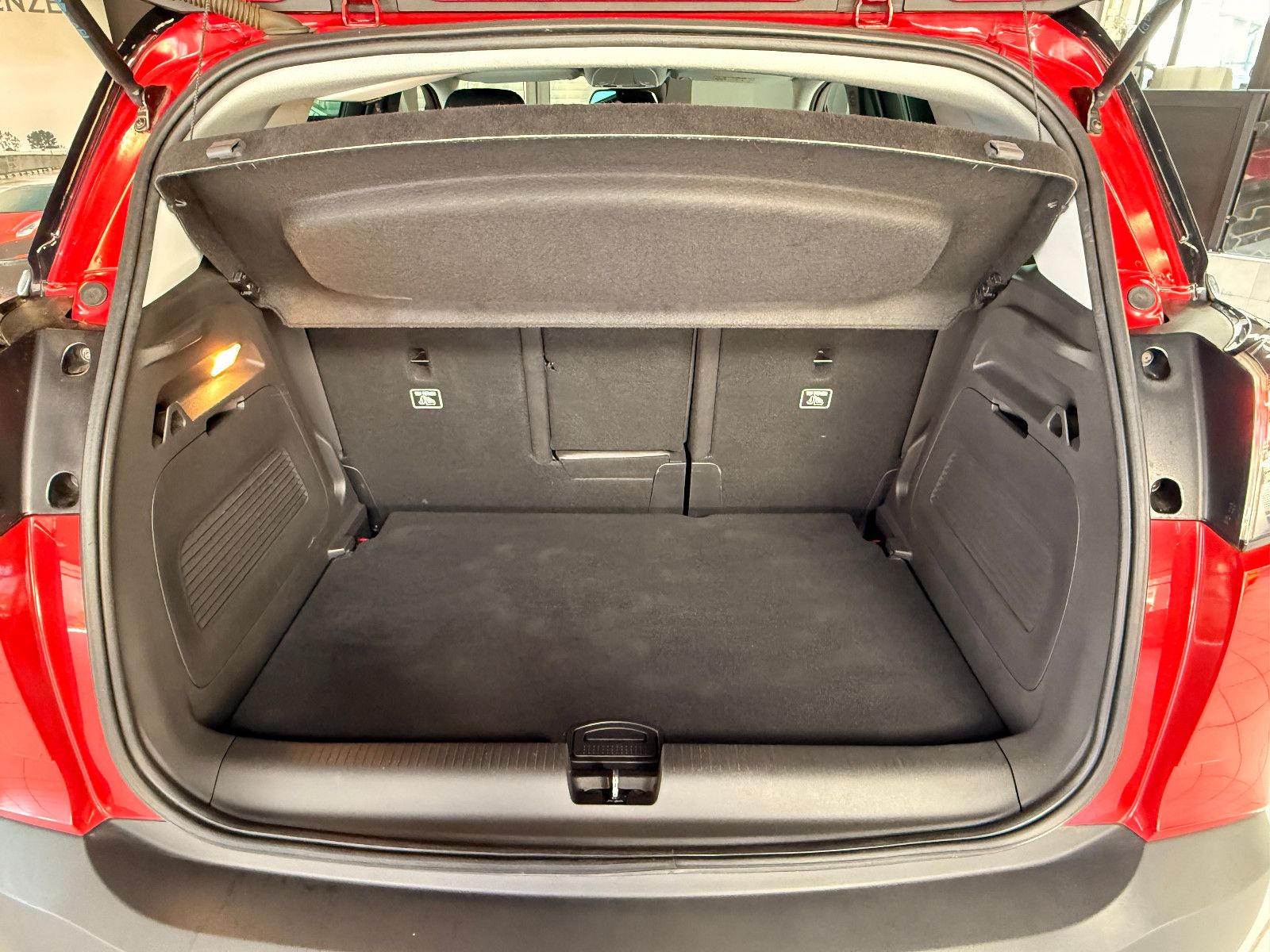 Fahrzeugabbildung Opel CrosslandX Ultimate/HEAD-UP/KAMERA/LEDER/LED/AUT