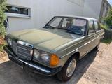 Mercedes-Benz 230E - Autos aus dem Jahr 1984