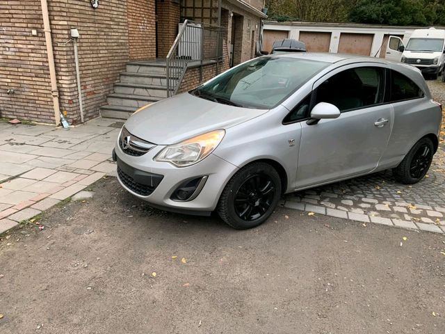 Opel corsa  EcoFlex 1.2 Benzin Baujahr 2012