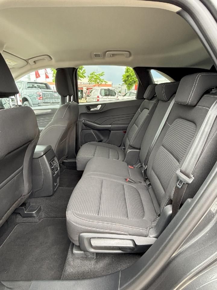Fahrzeugabbildung Ford Kuga Titanium