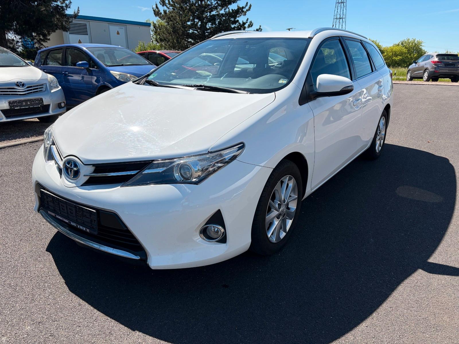 Toyota Auris  Touring Sports 1,6-l-Valvem. Life Plus