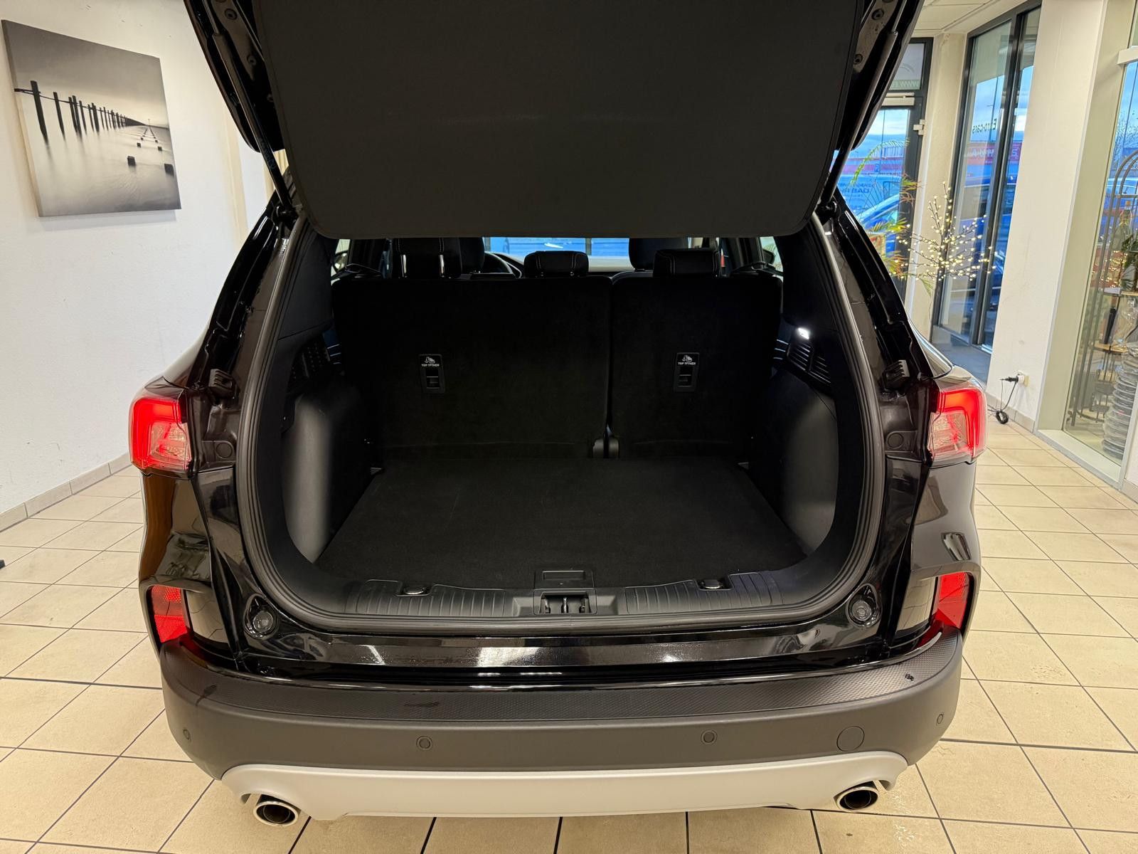 Fahrzeugabbildung Ford Kuga Cool & Connect / 1. HAND / NUR 27TKM