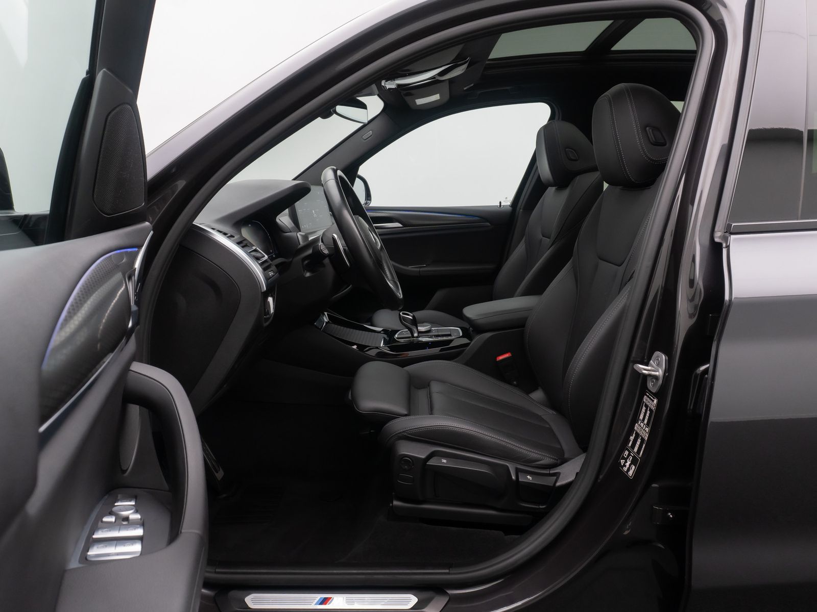 Fahrzeugabbildung BMW X3 xD20d M Sport Laser Pano Kamera HUD DAB HiFi