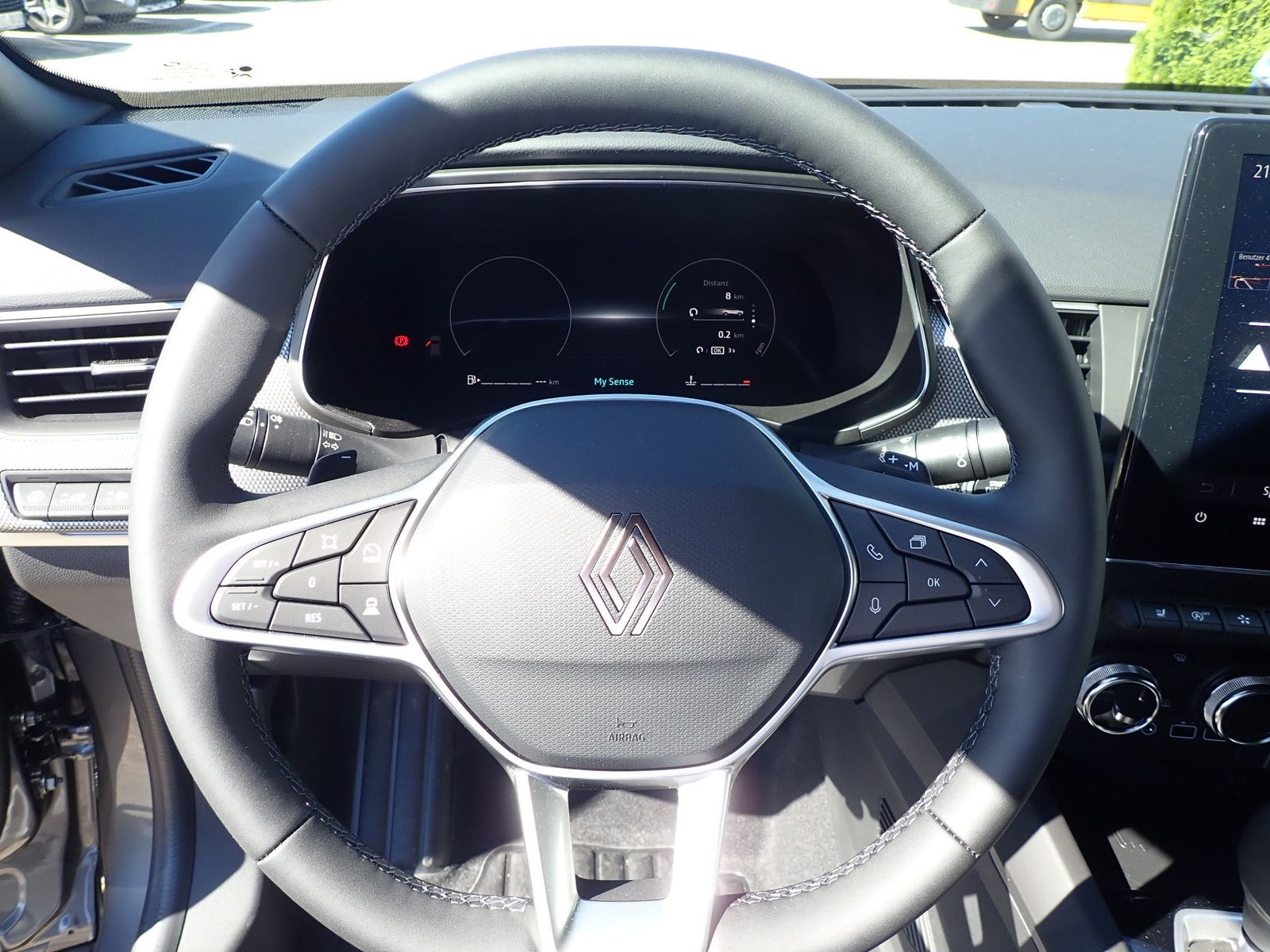 Fahrzeugabbildung Renault Arkana TECHNO Mild Hybrid 140 EDC