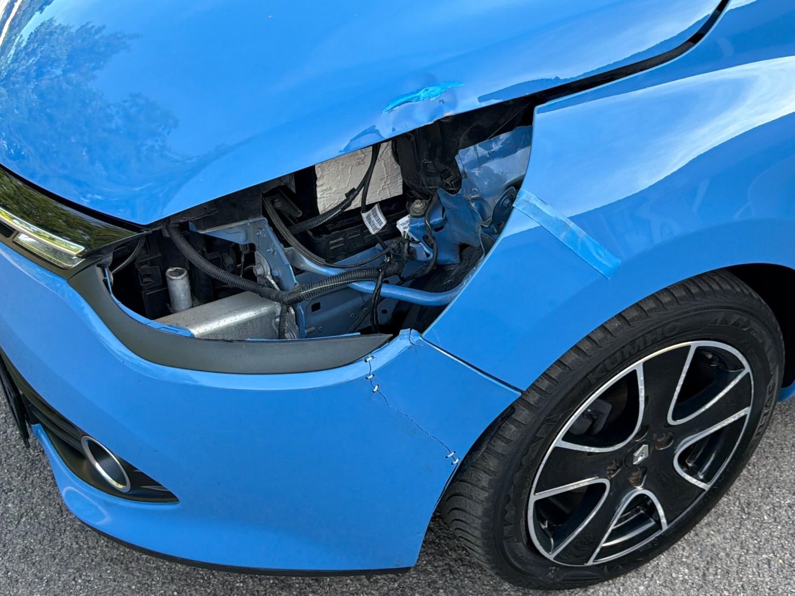 Renault Clio 2015 — photo 19