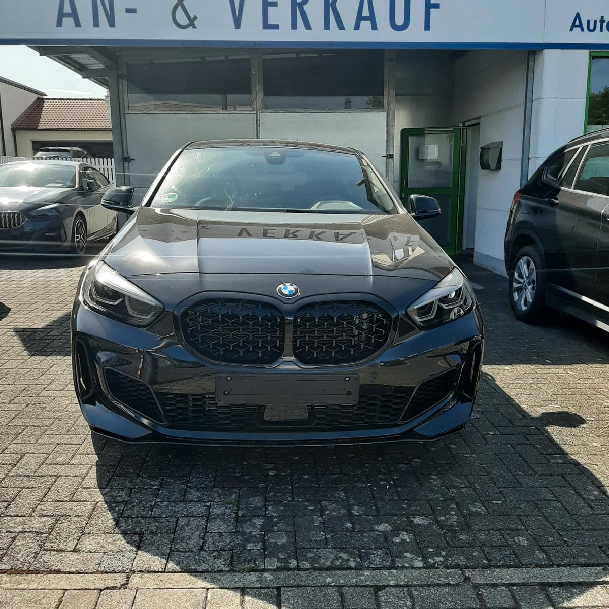 BMW M135 xDrive Autom. LED-Navi-PDC-Sitzhz-18"ALU