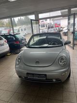 Volkswagen New Beetle Cabriolet 1.6 Highline TÜV neu - Volkswagen New Beetle mit Benzin-Antrieb: Silber, Cabrio