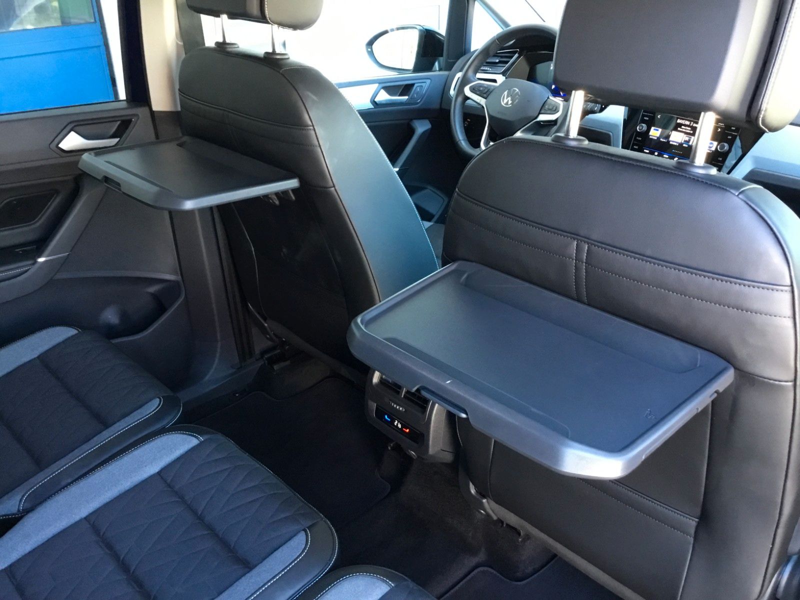 Fahrzeugabbildung Volkswagen Touran 1.5 TSI DSG Goal+LED+AHK+7Sitzer+Kamera