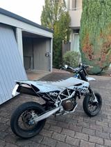 Husqvarna 701 Supermoto - SUPER MOTO VON 501 BIS 750 CCM