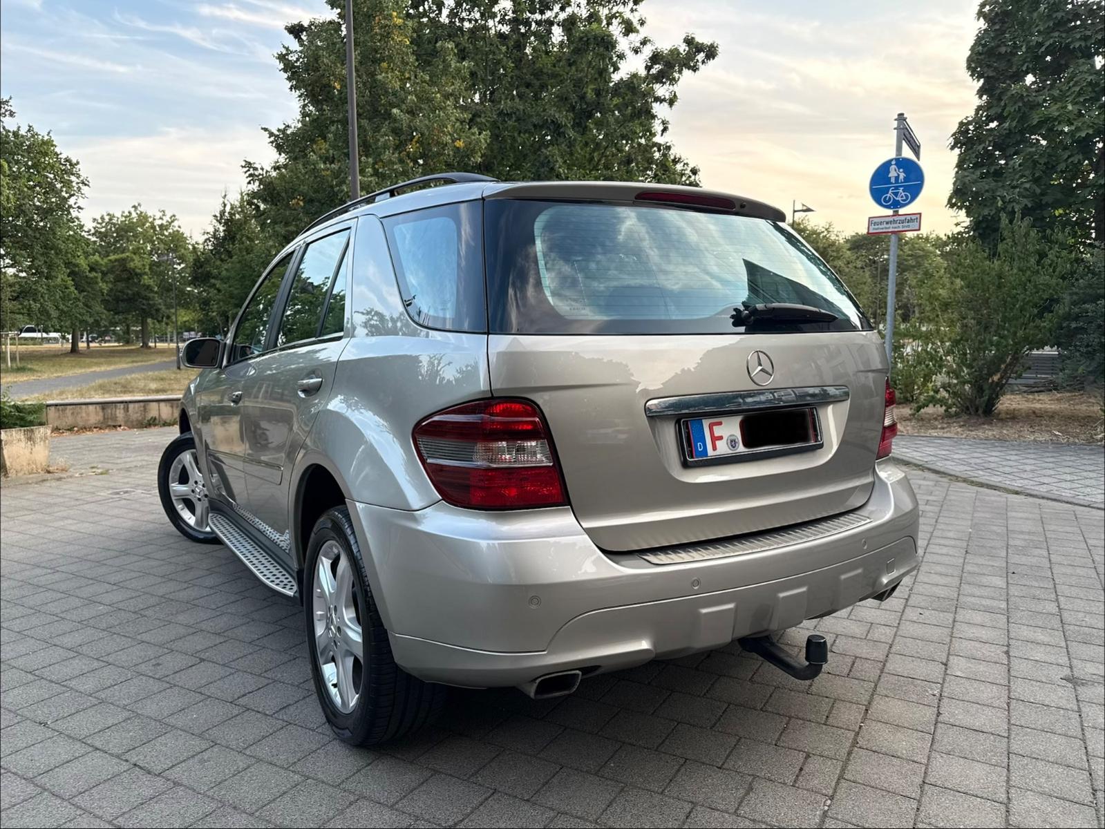 Mercedes-Benz ML 320 CDI 4Matic AMG Sportpaket/S.Belüftung/AHK