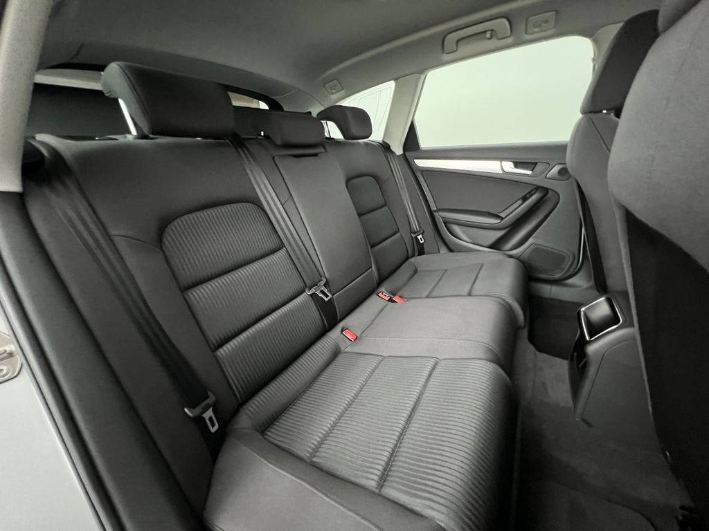 AUDI A4 2.0 TDI Avant / NUR 69.tKM / 1.HD / GARANTIE AUDI A4 2.0 TDI Avant / NUR 69.tKM / 1.HD / GARANTIE