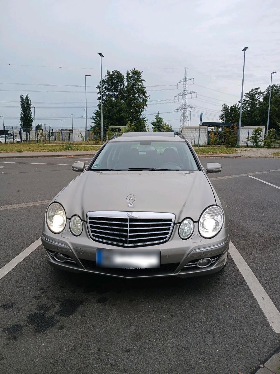 Mercedes-Benz E 320