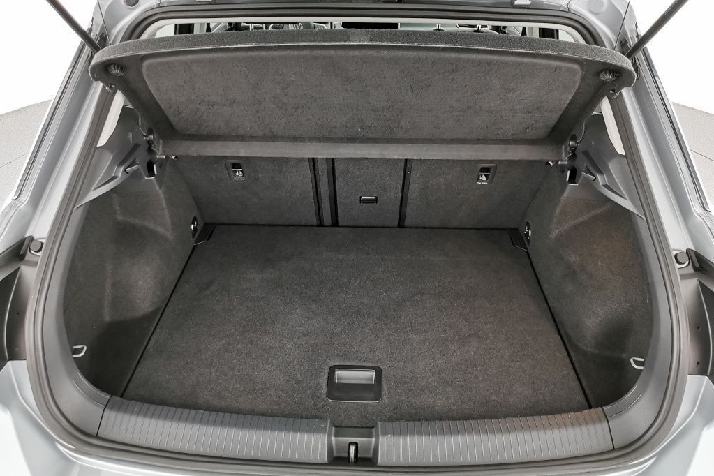 Volkswagen T-Roc Style 2.0 TDI SCR AHK*Tempo*Nav*PDC*RFK*SH