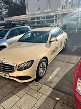 Mercedes-Benz 200 - : Taxi, Limousine