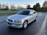 BMW 328i - - BMW 328 aus 2000: 328i