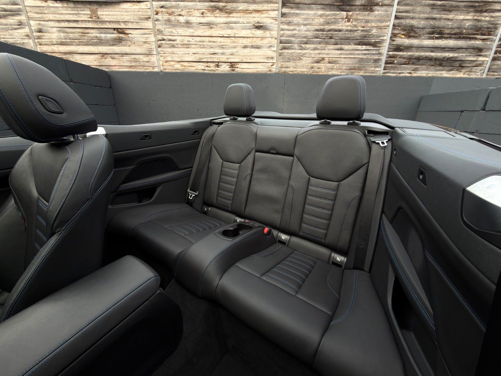 Fahrzeugabbildung BMW 420i Cabrio G23 M Sport Leder Memory CAM HiFi